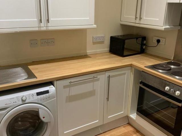 11 Murieston Crescent, City of Edinburgh, EH11 2LJ, United Kingdom | 3 bed apartment for rent #133543947 | Rentberry