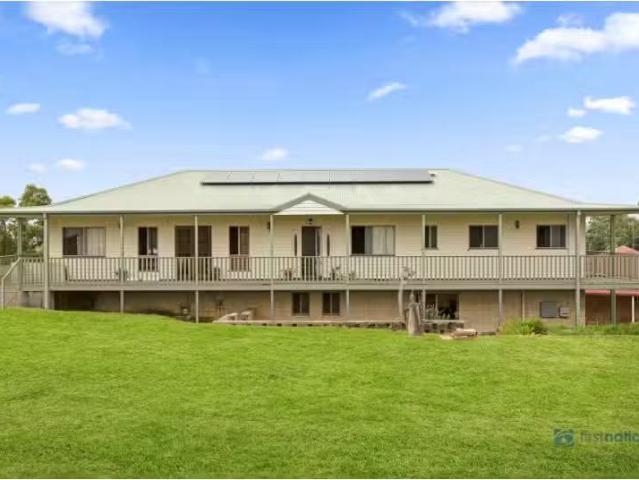 11 Myrtle Creek Avenue, Tahmoor House for rent Listed by Sue.