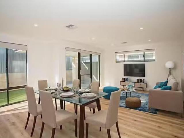 11 Newton Street, Eglinton, WA 6034