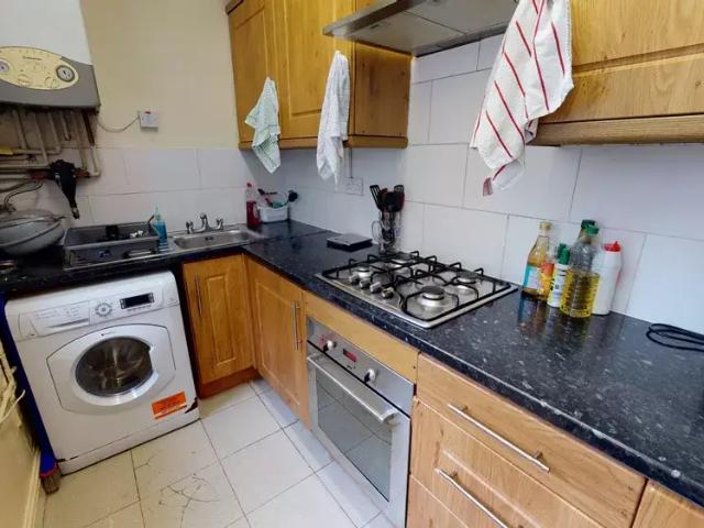 11 North Road, Metchley, B29 6AN, United Kingdom | 4 bed house for rent #139267599 | Rentberry
