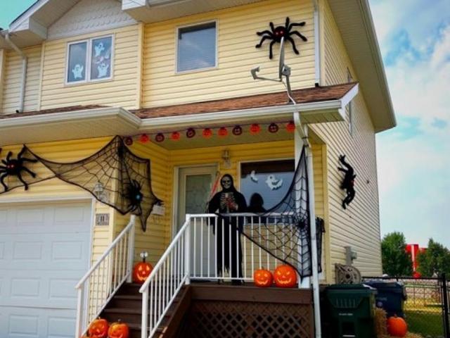 11 Northlands Crescent Ne, Medicine Hat, AB, T1C 2A9 house for sale | Listing ID A2338 | Royal LePage
