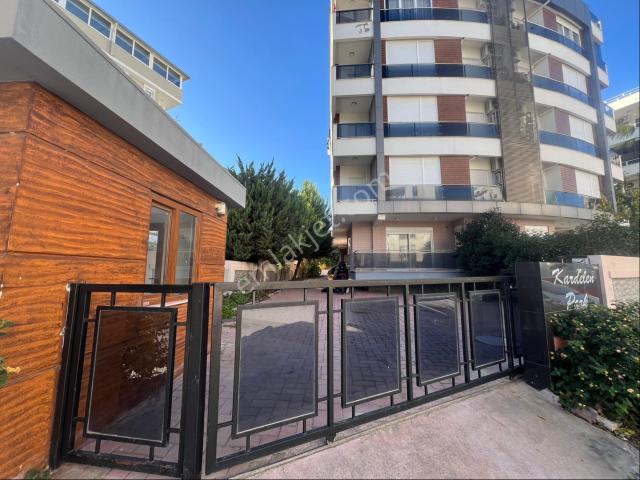 1+1 Çok Geniş, Eşyalı, Balkonlu – Havuzlu Site İçinde