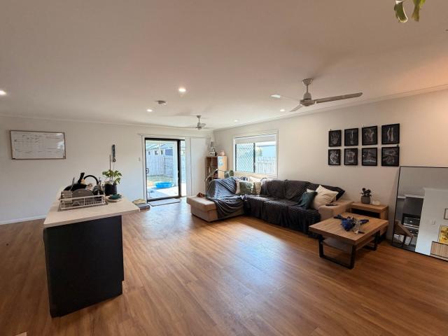 11 Ossington CircuitJulago QLD 4816, Australia