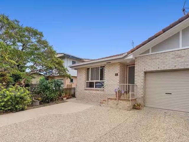 1/1 Oronsay Avenue, Caloundra, QLD 4551
