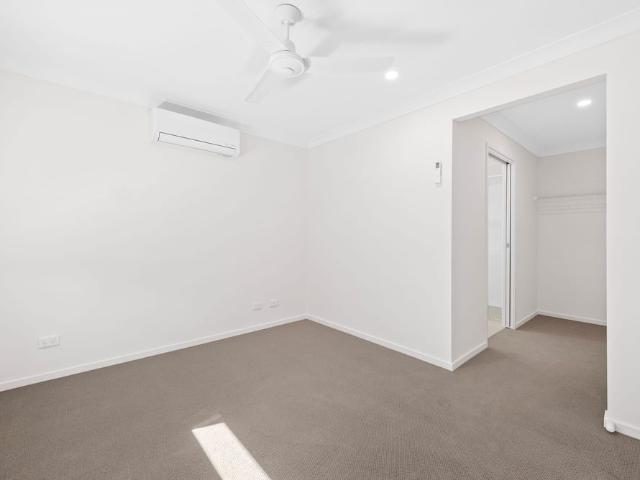 11 Oriole Court