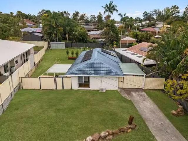 11 Owens Crescent, Regents Park, QLD 4118