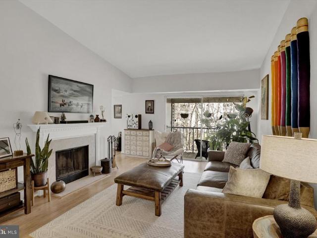 11 Pickering Court # 11 201