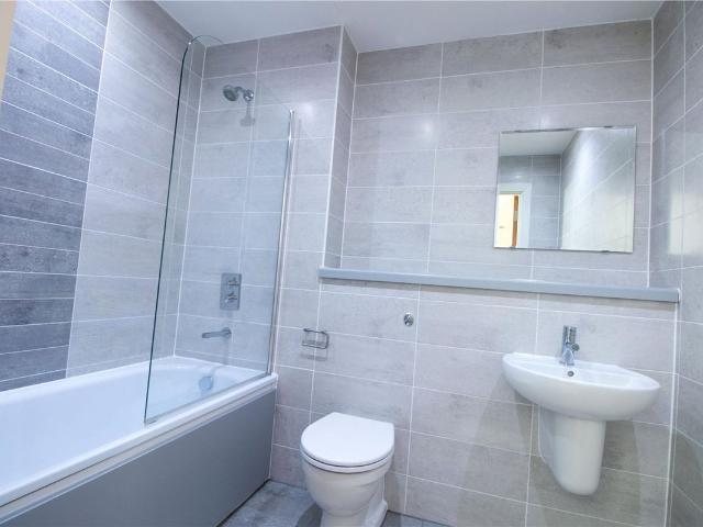 11 Plaza Boulevard, Liverpool L8, 1 bed flat to rent, £825 pcm | PrimeLocation