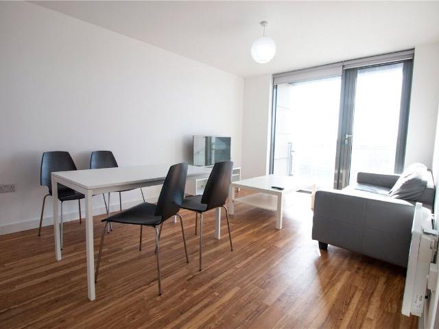 11 Plaza Boulevard, Liverpool L8, 2 bed flat to rent, £1,100 pcm | PrimeLocation