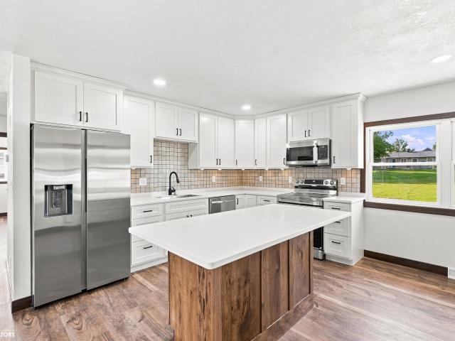 11 Rainbo Drive