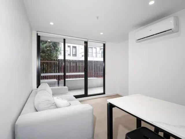 11 Renver Road, Melbourne