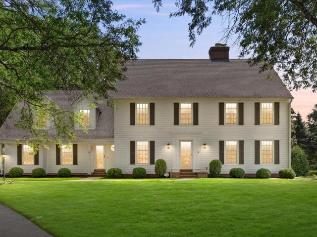 11 Redwood Ct