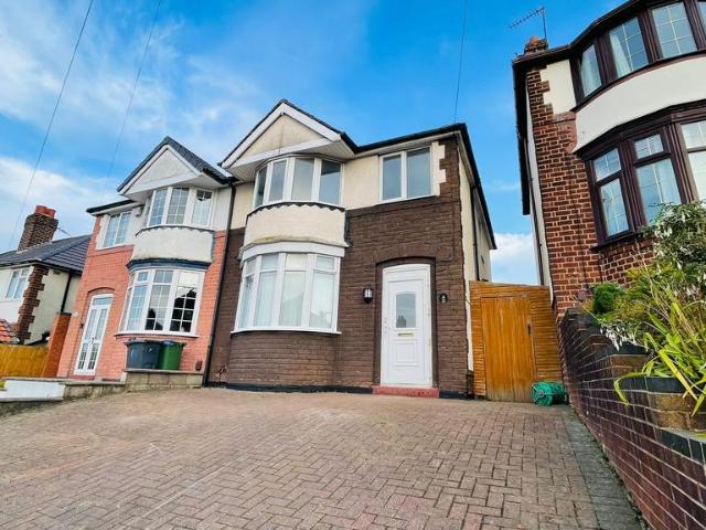 11 Regent Road, Tividale, B69 1TL 3 bed semi detached house to rent £1,250 pcm £288 pw