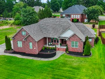 11 River Ridge
