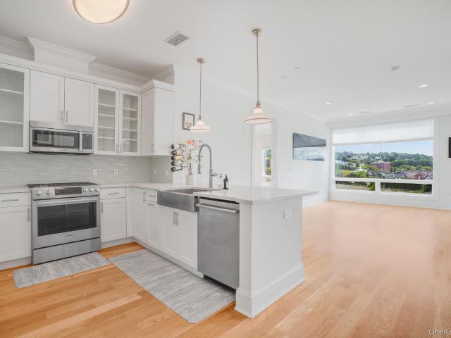 11 River Street 402