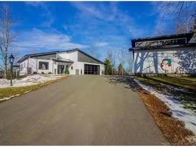 11 Robert Ross Blvd, Hampton, NB, E5N 0E2 house for sale Li.