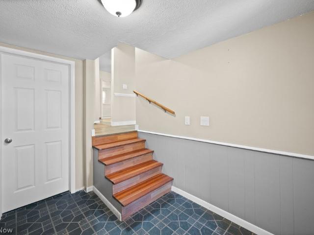 11 Roberts Drive