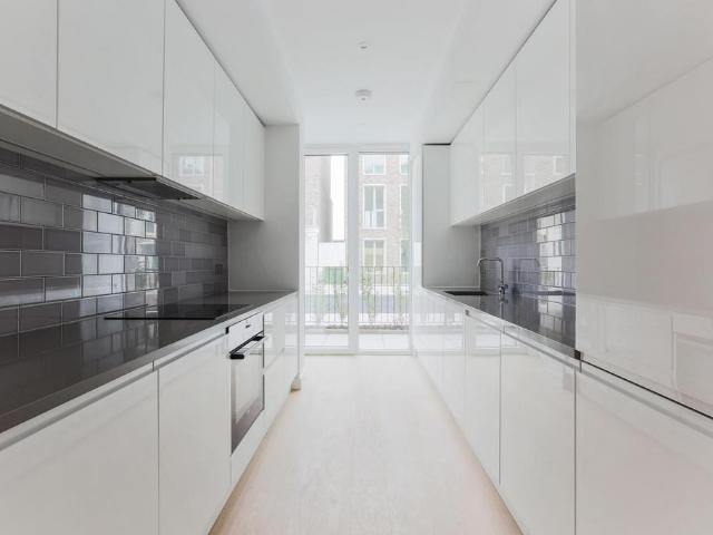 11 Rope Terrace, London, E16 2PQ, United Kingdom | 4 bed townhouse for rent #119710518 | Rentberry