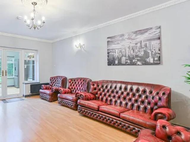 11 Rosedene Avenue, London, SW16 2LJ, United Kingdom | 5 bed house for rent #139622506 | Rentberry
