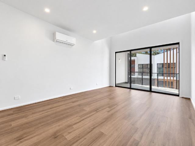 11 Royal Way, Tonsley SA 5042