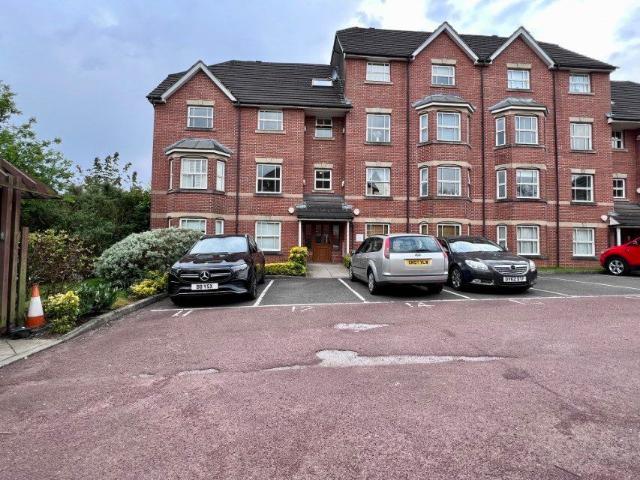 11 Royal Court Drive, Bolton BL1, 2 bed flat to rent, £875 pcm | PrimeLocation