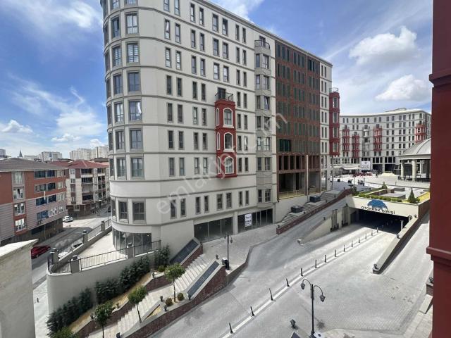 1+1 Sıfır 78m2 Meydan Ardıçlı Projesinde