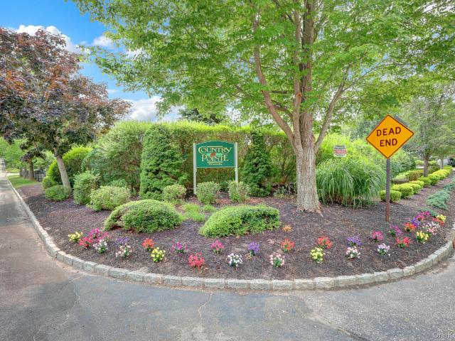 11 Scenicview Crescent