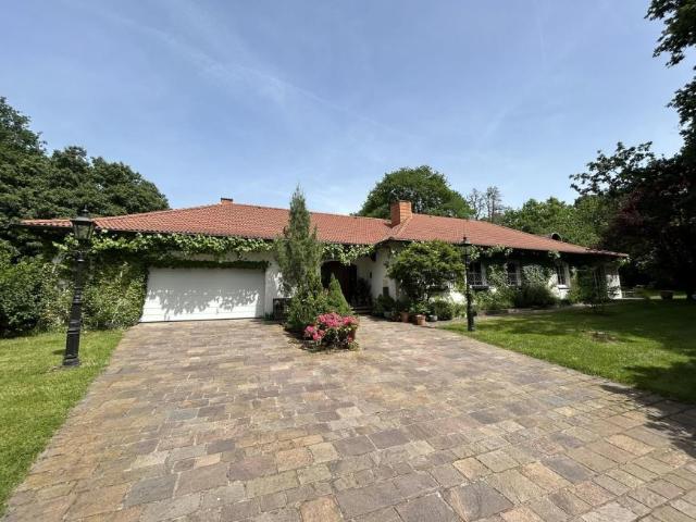 11 Schlafzimmer Haus Kanzem Deutschland LS104473318