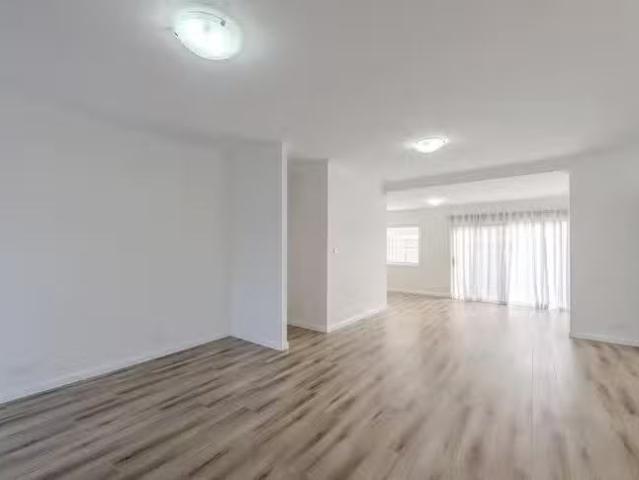 11 Second Street, Warragamba, NSW 2752
