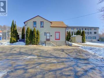 House for sale in Galt, Ontario