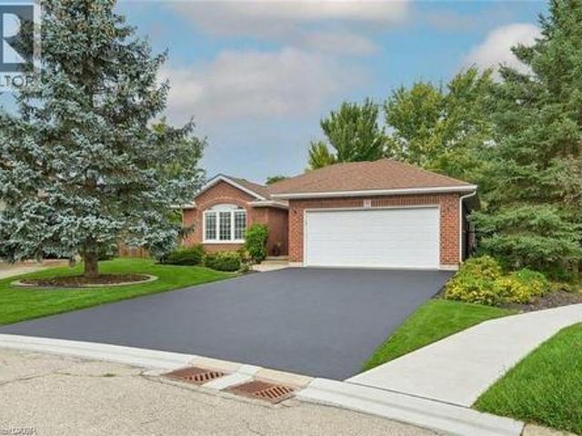 11 Simon Court, Waterford, ON, N0E 1Y0 house for sale | Listing ID 40864 | Royal LePage