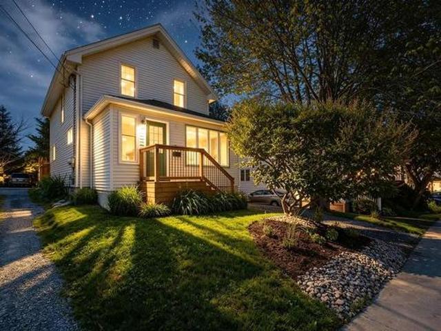 11 Sinclair Street, Dartmouth, NS, B2Y 1R7 house for sale | Listing ID 202616 | Royal LePage