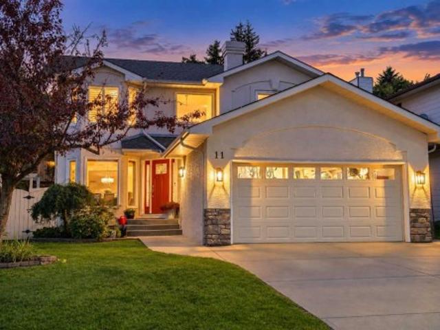 11 Sienna Hills Place Sw, Calgary, AB, T3H 2W1 house for sale | Listing ID A2340 | Royal LePage