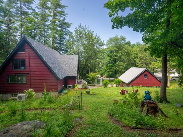 11 Snowshoe Hill Road