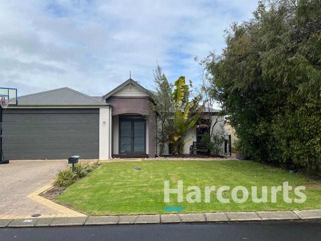 11 Swift Close, BROADWATER, WA 6280
