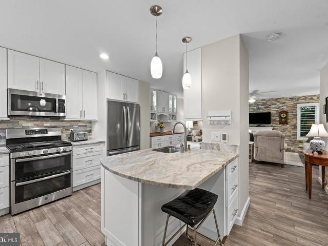 11 Stoneridge