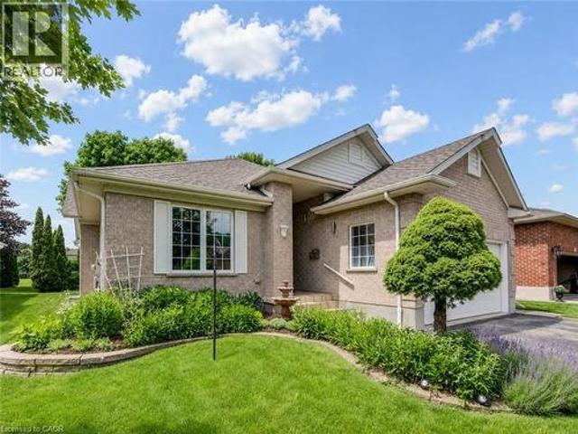 11 Sun Valley Drive, Baden, ON, N3A 3P8 condo for sale | Listing ID 40842 | Royal LePage