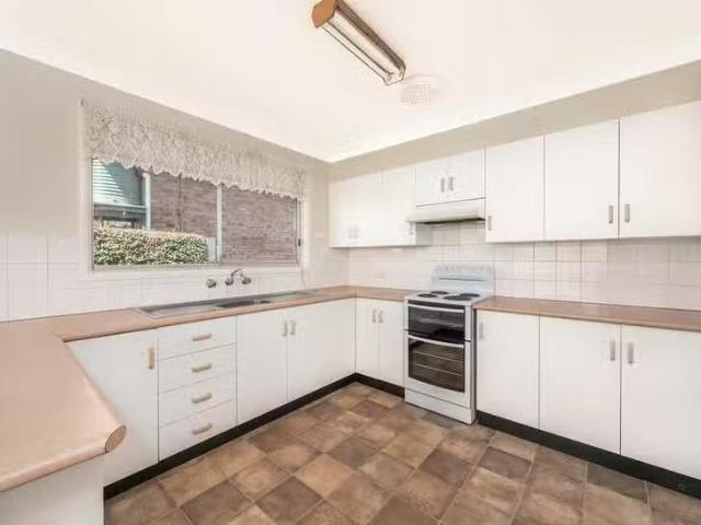 11 Sunset Avenue, Armidale, NSW 2350
