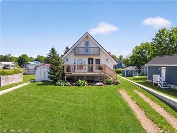 11 Sur L' Ocean St, Grand Barachois, NB, E4P 8N9 house for sale | Listing ID NB141931 | Royal LePage