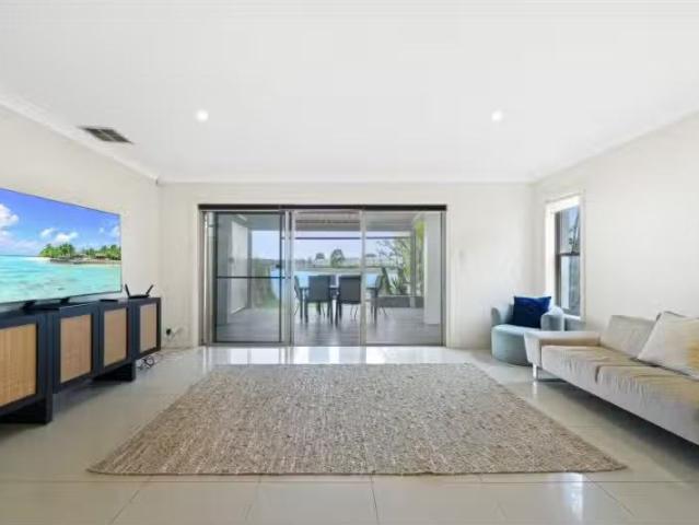 11A Collingwood Avenue, Cabarita House for rent Listed by Jul.