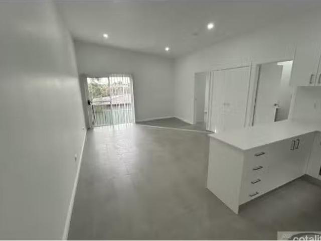 11a Canidius Street, Rosemeadow House for rent Listed by Your.