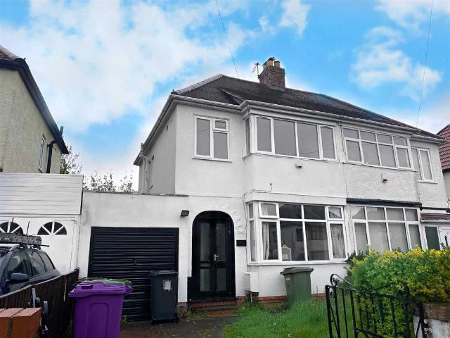 11a Lynton Avenue, Wolverhampton 1 bed apartment to rent £825 pcm £190 pw