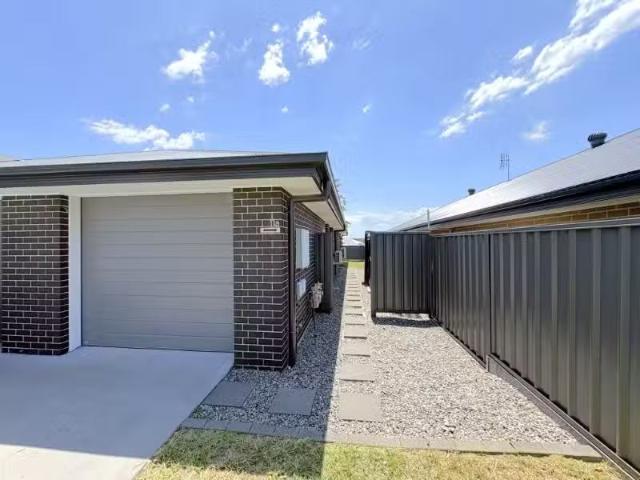 11a Sailors Way, RAYMOND TERRACE House for rent Listed by Ren.