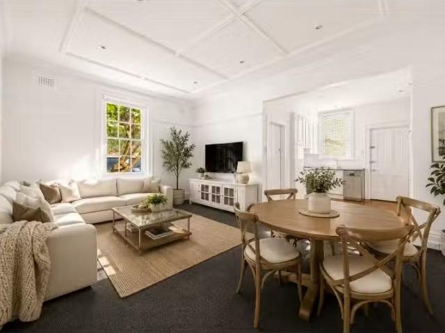 1/1A Wyuna Road, POINT PIPER Apartment for rent Listed by Eri.