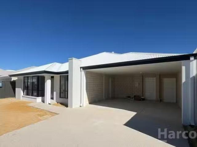 11B Barefoot Road, MADORA BAY, WA 6210 House for Rent