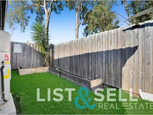 11B Lyrebird Place, Ingleburn House for rent Listed by Your P.