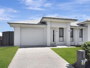Cockle Creek, Newcastle - Garden, Equipped kitchen