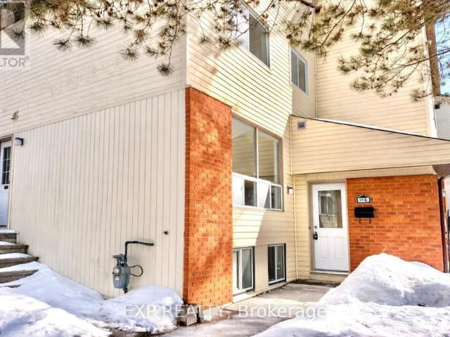 11C Sonnet Crescent Ottawa, ON K2H8W8