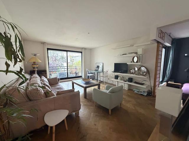 11ème BREGUET SABIN PARMENTIER / RUE BOULLE: 2 PIÈCES MEUB