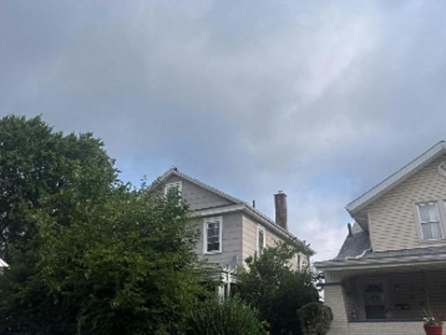 11th St NW